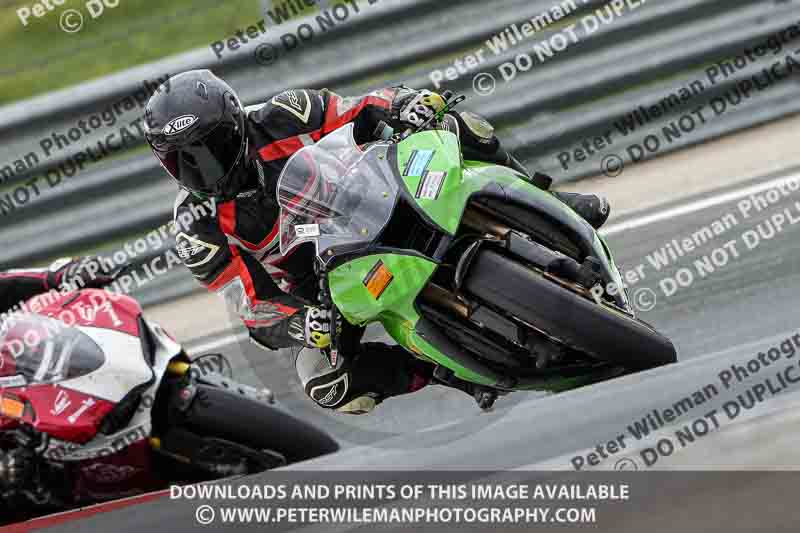cadwell no limits trackday;cadwell park;cadwell park photographs;cadwell trackday photographs;enduro digital images;event digital images;eventdigitalimages;navarra;no limits trackdays;peter wileman photography;racing digital images;trackday digital images;trackday photos